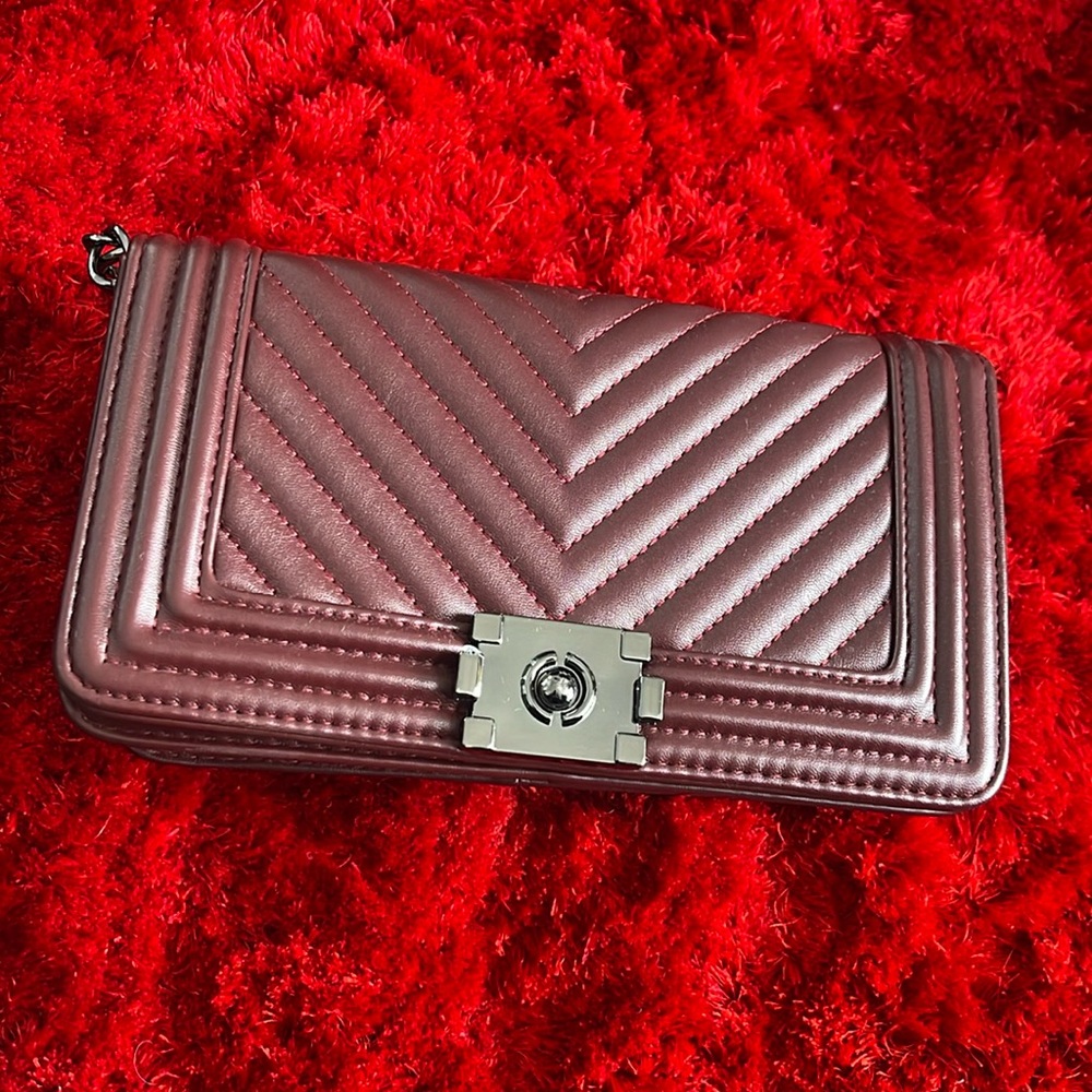 Wine crossbody bag